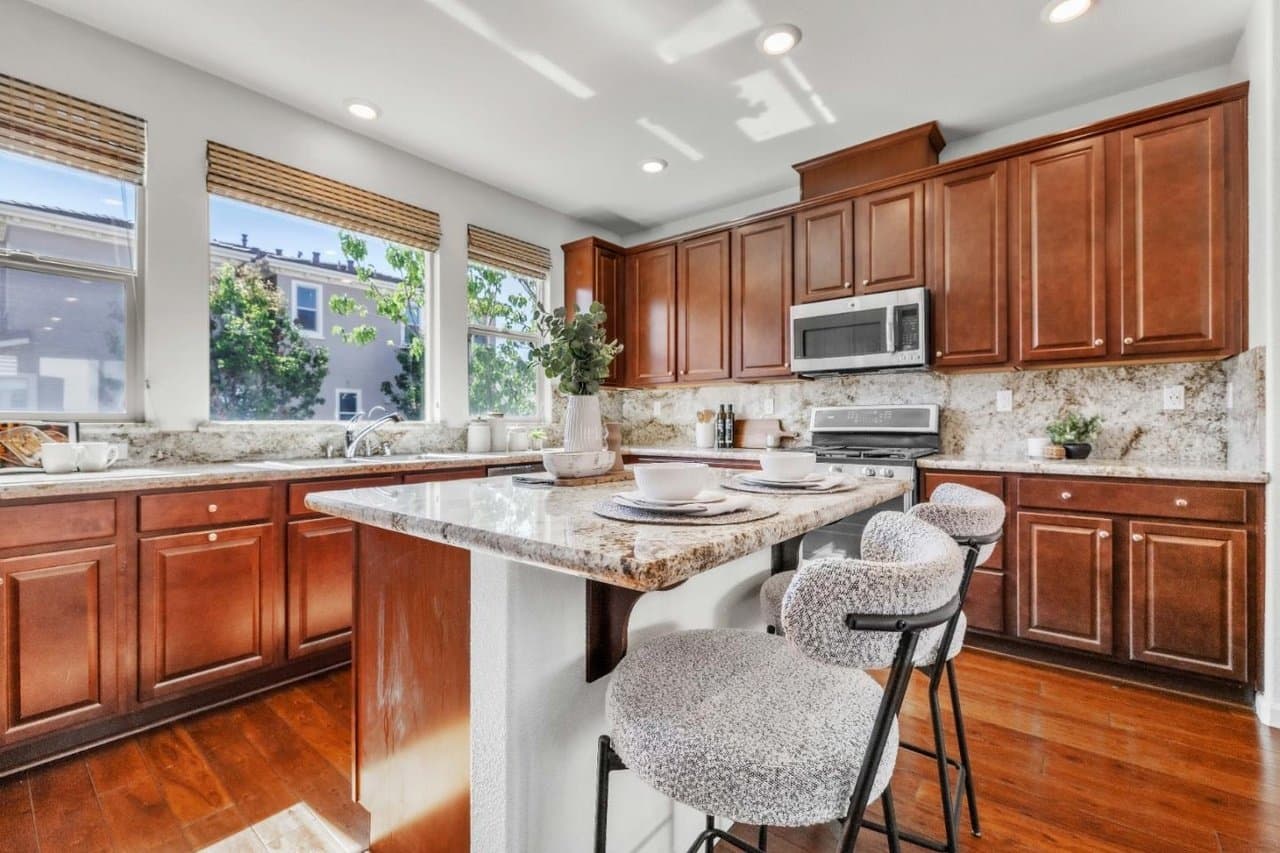 San Jose Townhome: 2757 Ferrara Cir