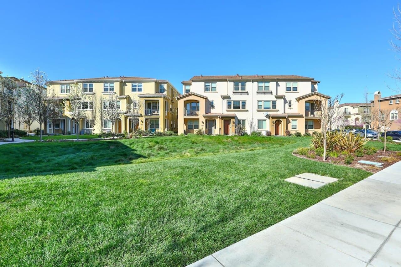 San Jose Townhome: 2757 Ferrara Cir