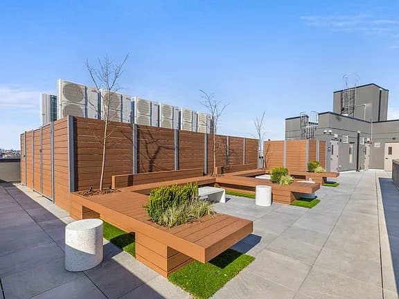 Brooklyn Condo: 11615 Cedar St