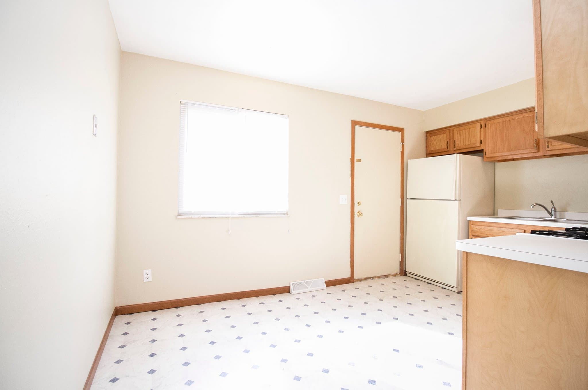 Toledo Townhome: 4715 Bennett Rd