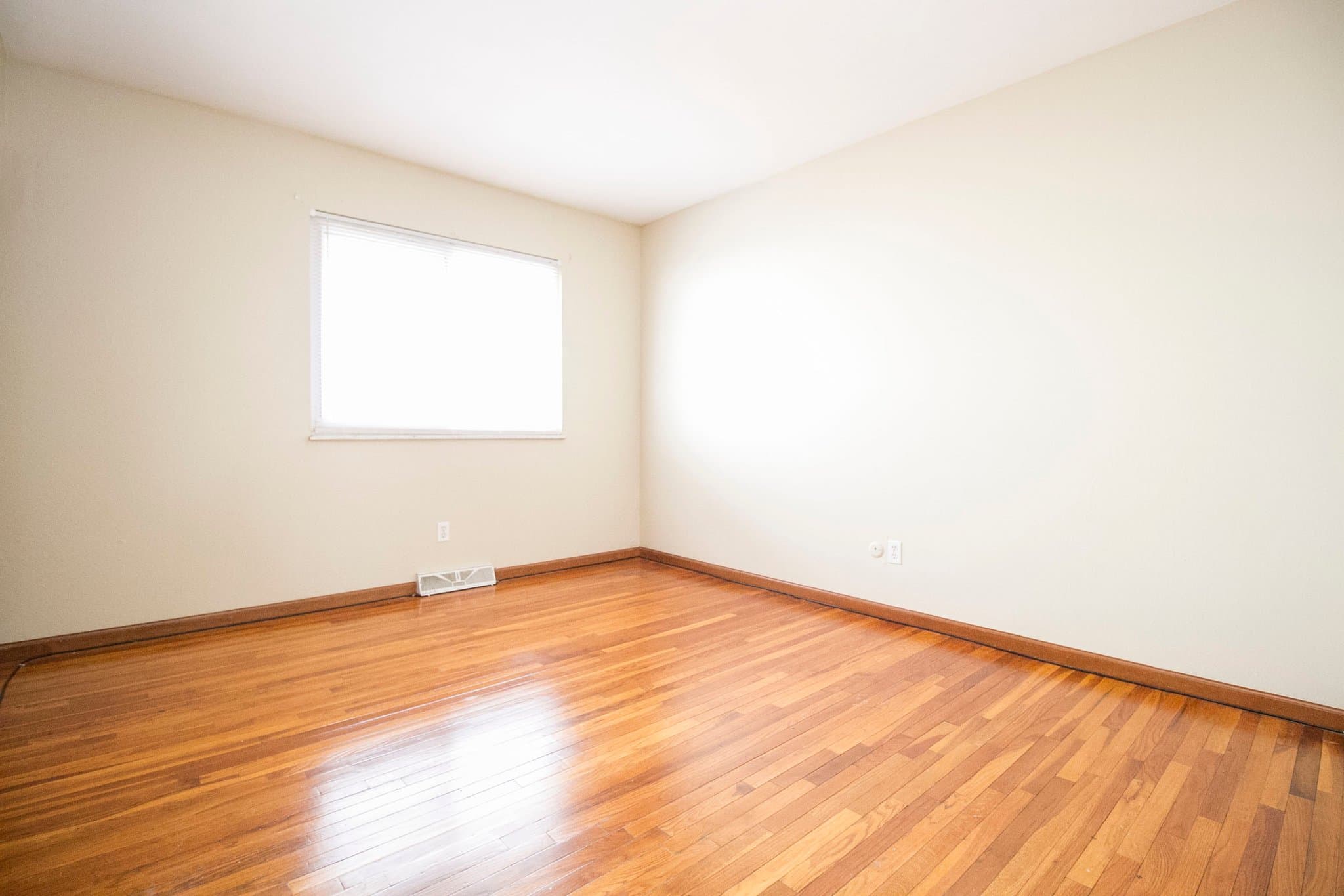 Toledo Townhome: 4715 Bennett Rd