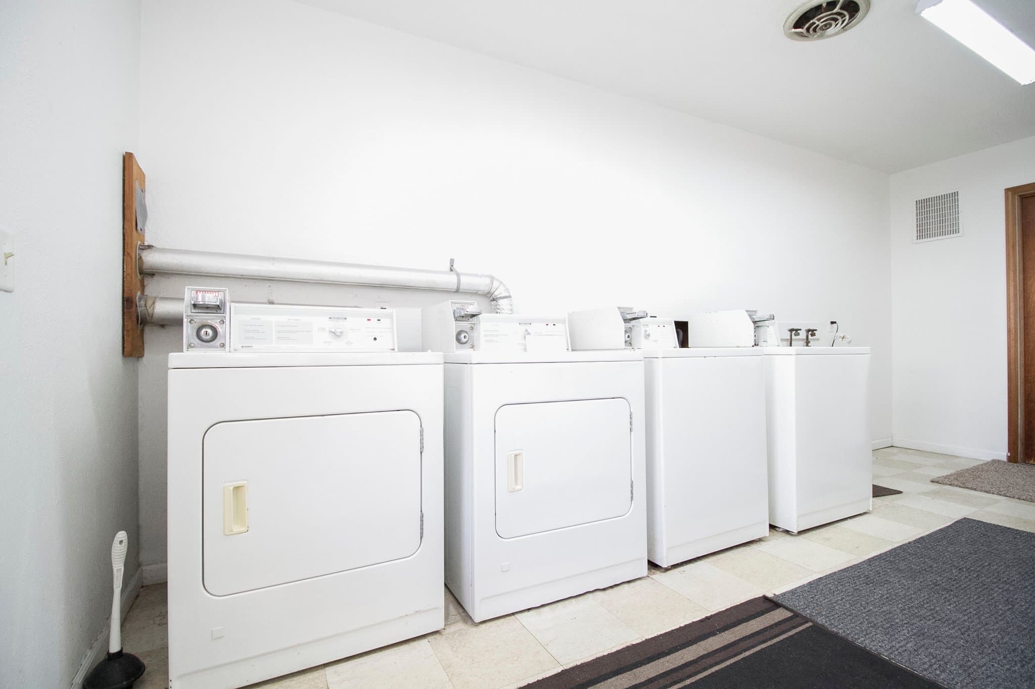 Toledo Townhome: 4715 Bennett Rd