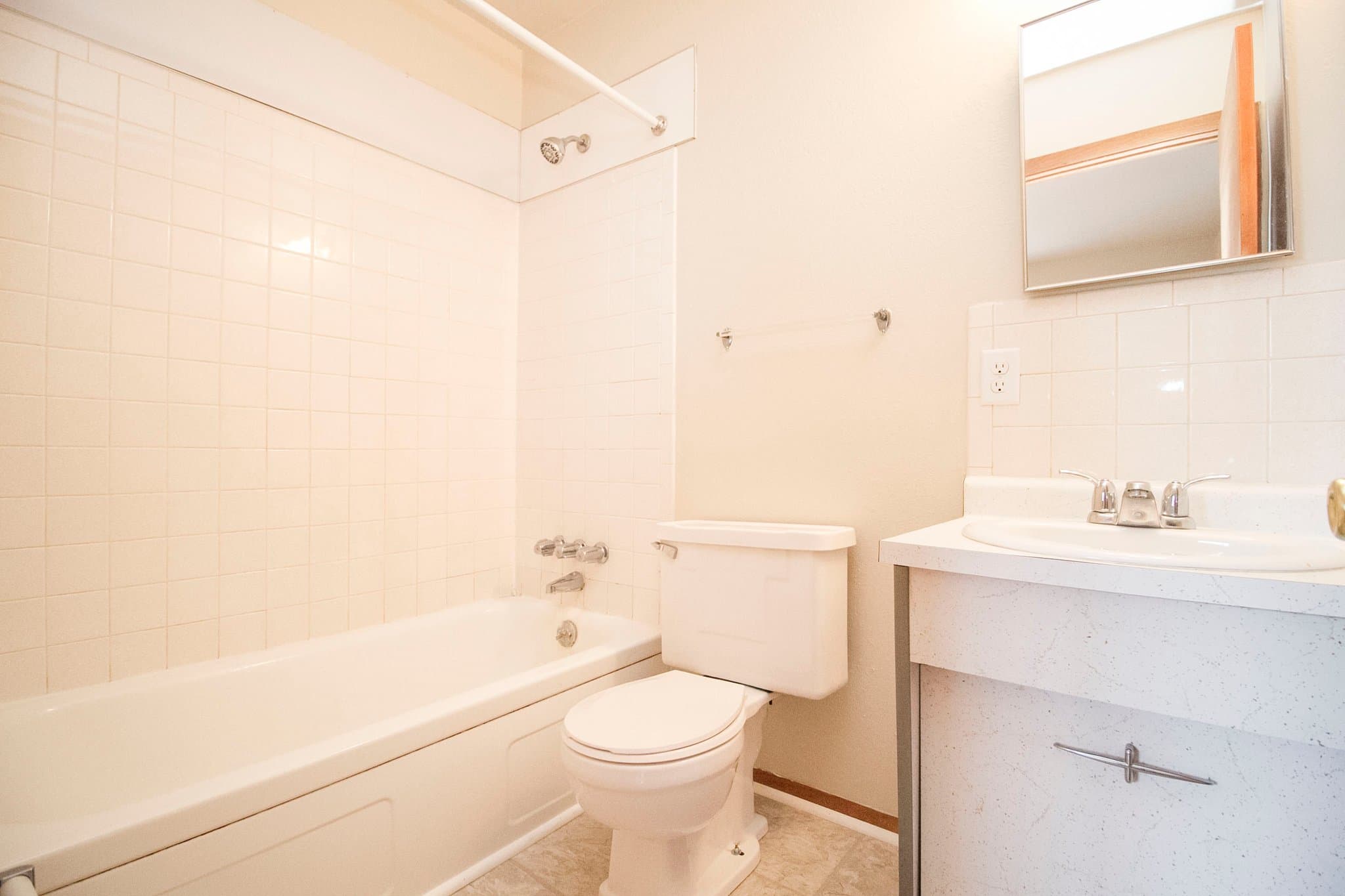 Toledo Townhome: 4715 Bennett Rd