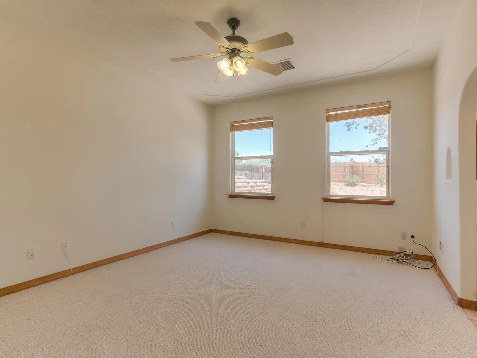 RIO RANCHO House: 2124 San Pablo Rd NE