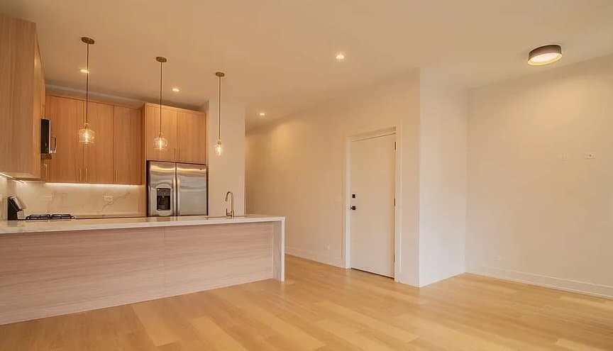 Chicago Apartment: 2046 W Washington Blvd