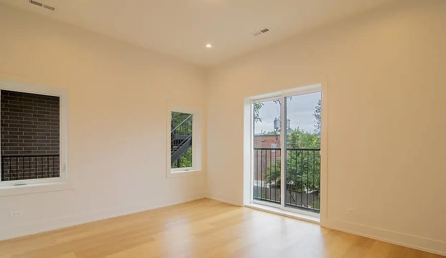 Chicago Apartment: 2046 W Washington Blvd