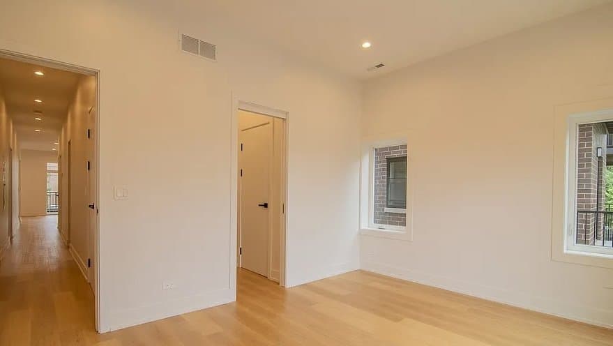 Chicago Apartment: 2046 W Washington Blvd