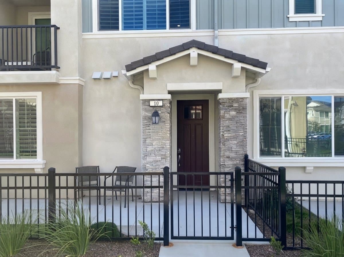 Fontana Condo: 16621 Wyndham Ln