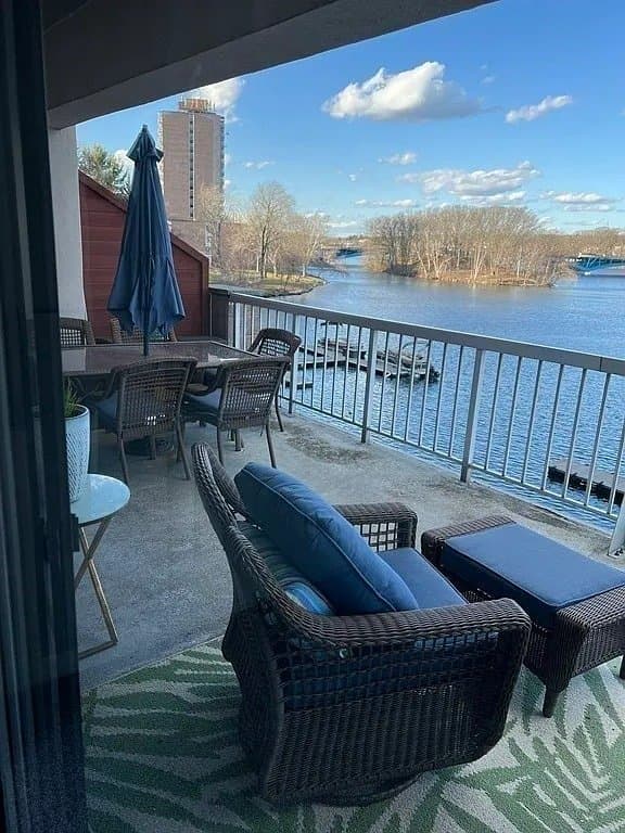 Worcester Condo: 65 Lake Ave