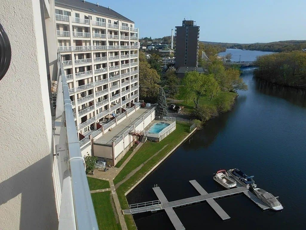 Worcester Condo: 65 Lake Ave