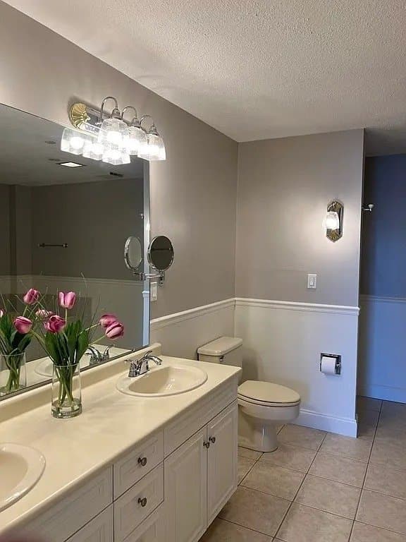 Worcester Condo: 65 Lake Ave