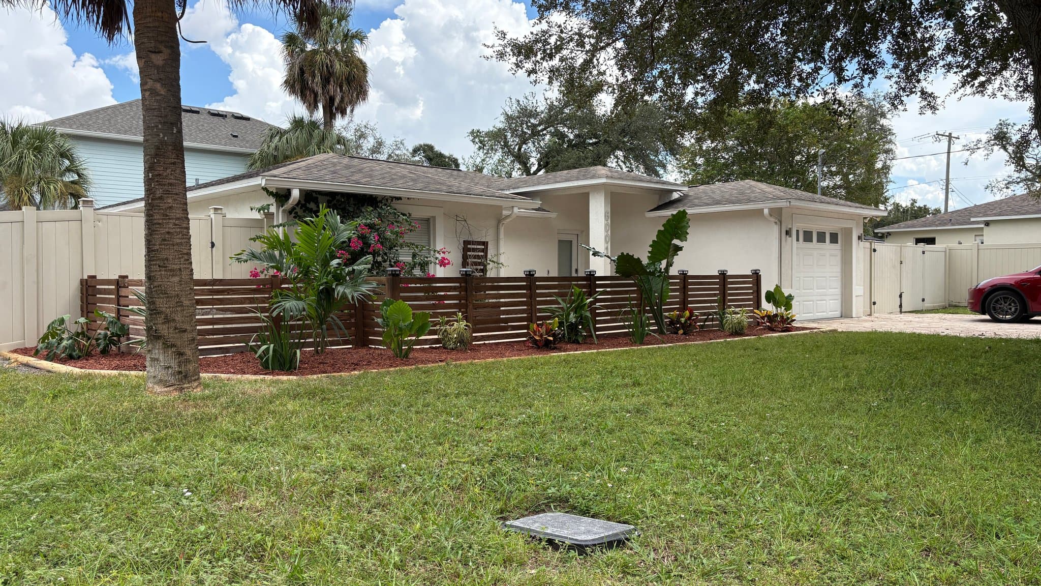 Tampa House: 6001 N. Lynn Ave