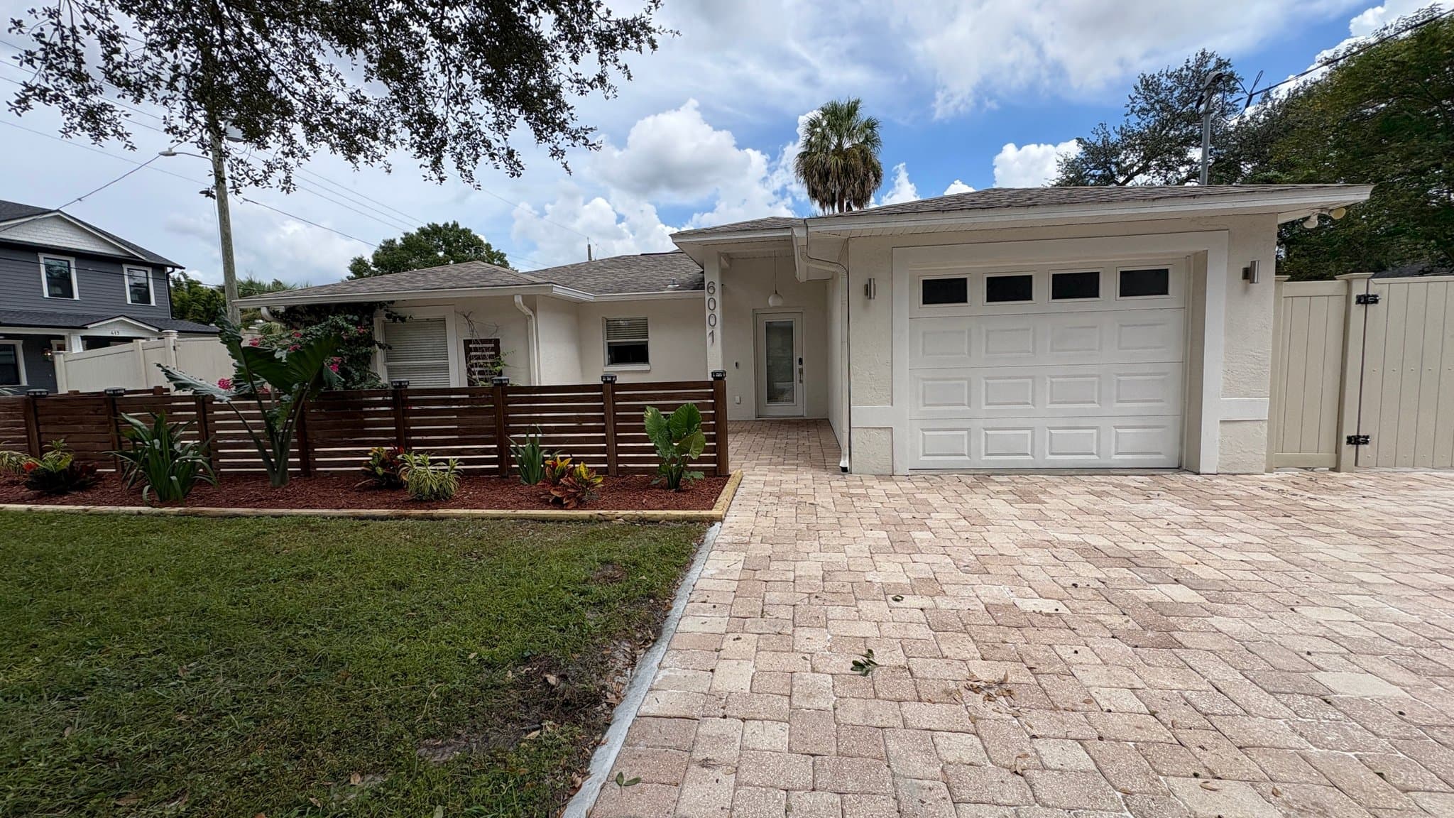 Tampa House: 6001 N. Lynn Ave