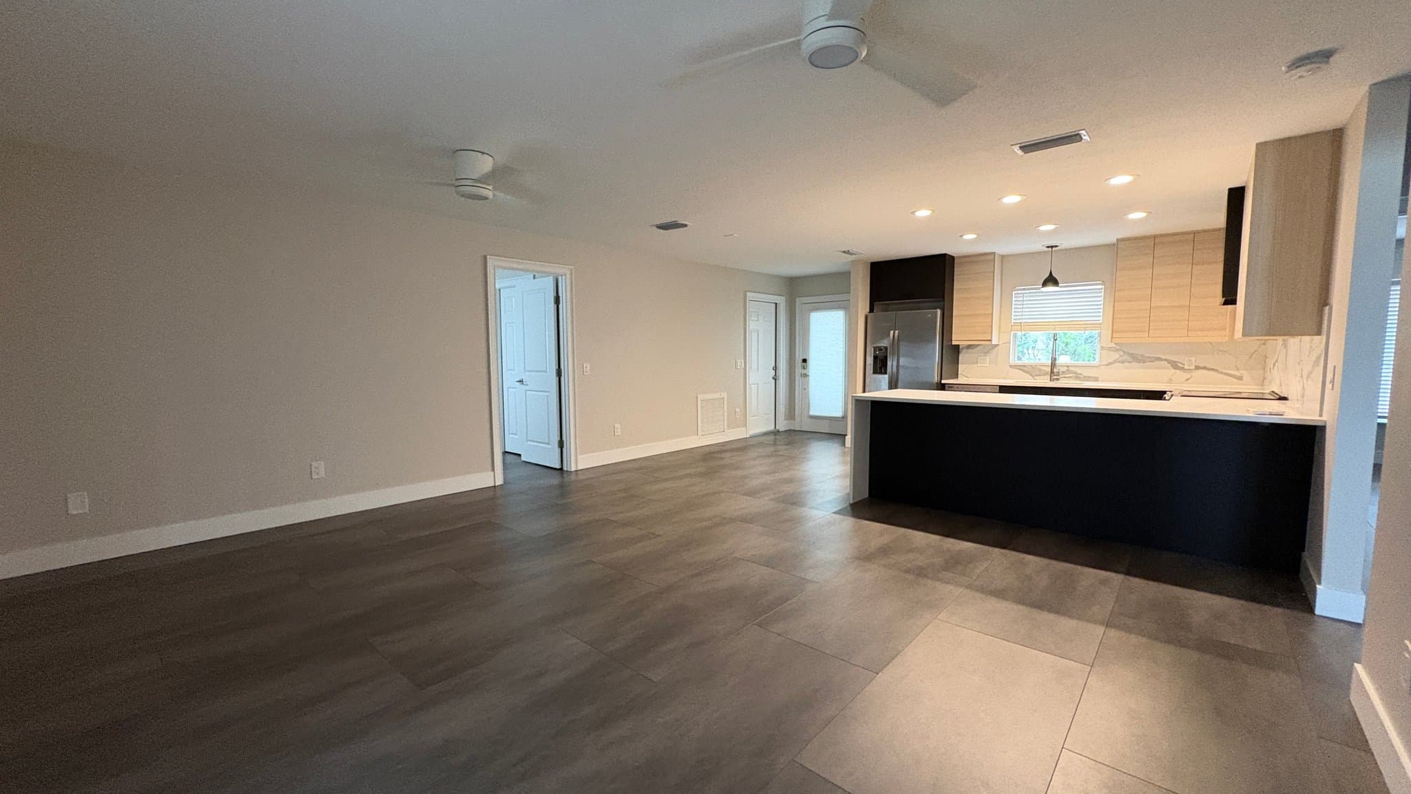Tampa House: 6001 N. Lynn Ave