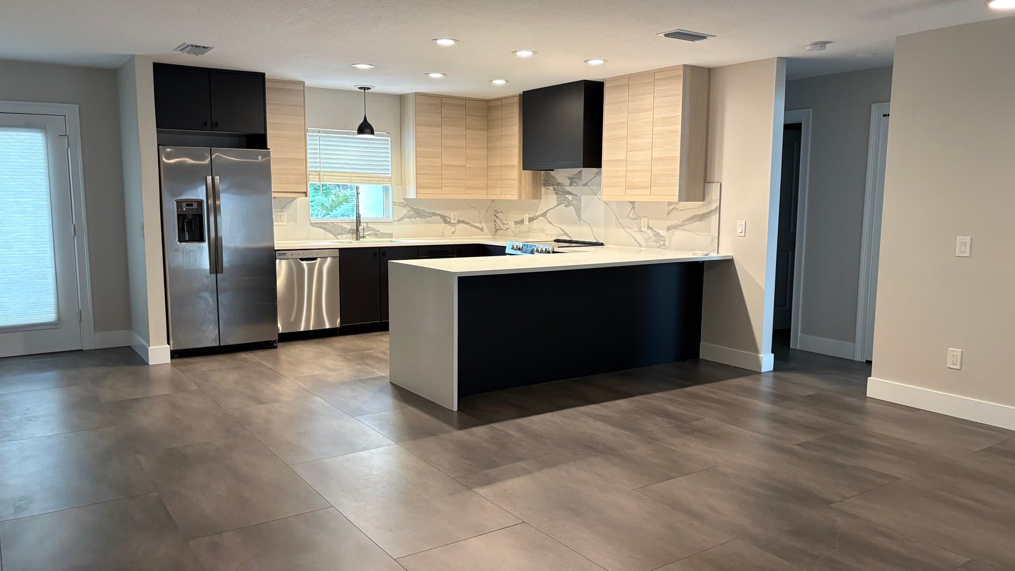 Tampa House: 6001 N. Lynn Ave