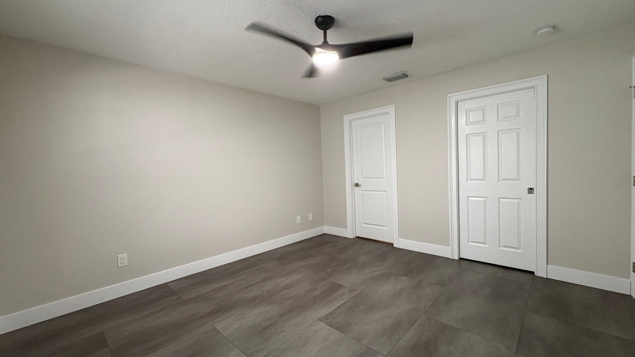 Tampa House: 6001 N. Lynn Ave