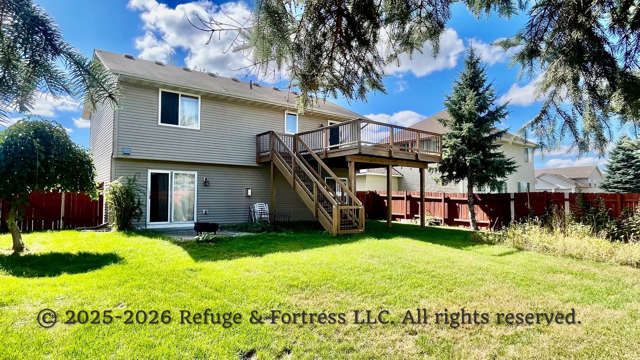 Shakopee House: 817 Jack Russell Ave