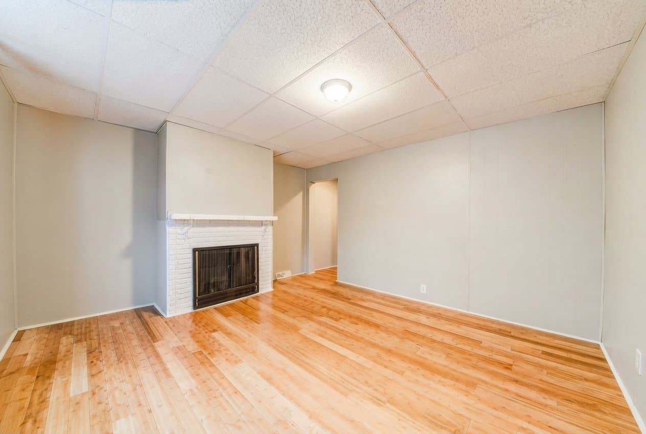 Pittsburgh House: 979 Manton Way