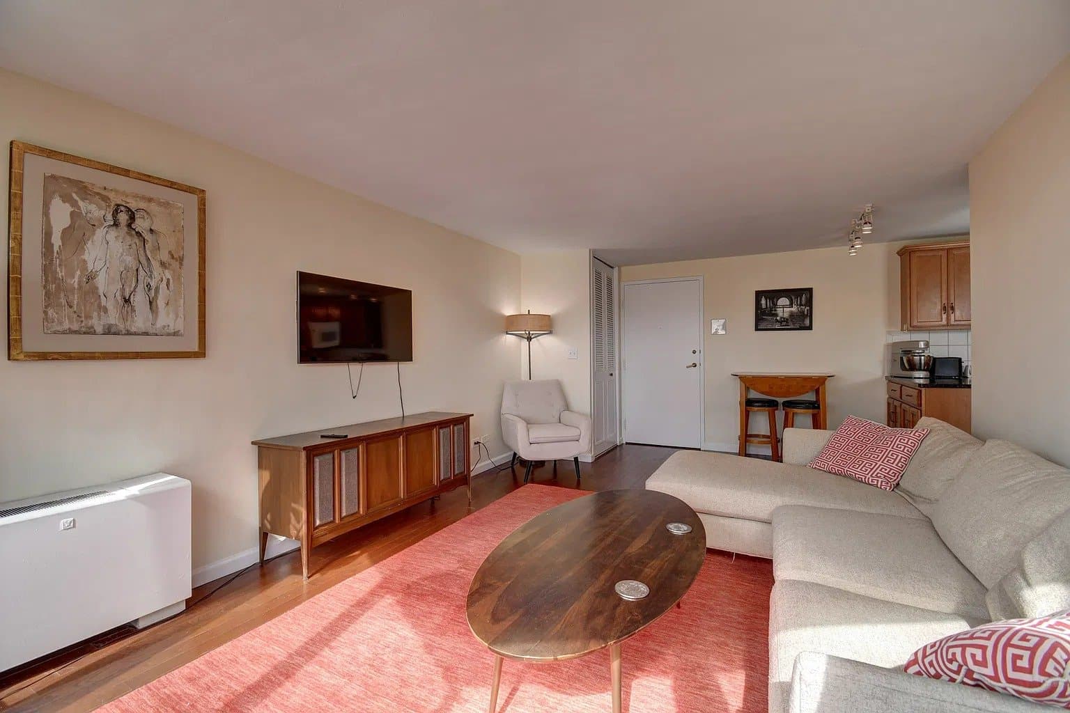 Buffalo Apartment: 849 Delaware Ave