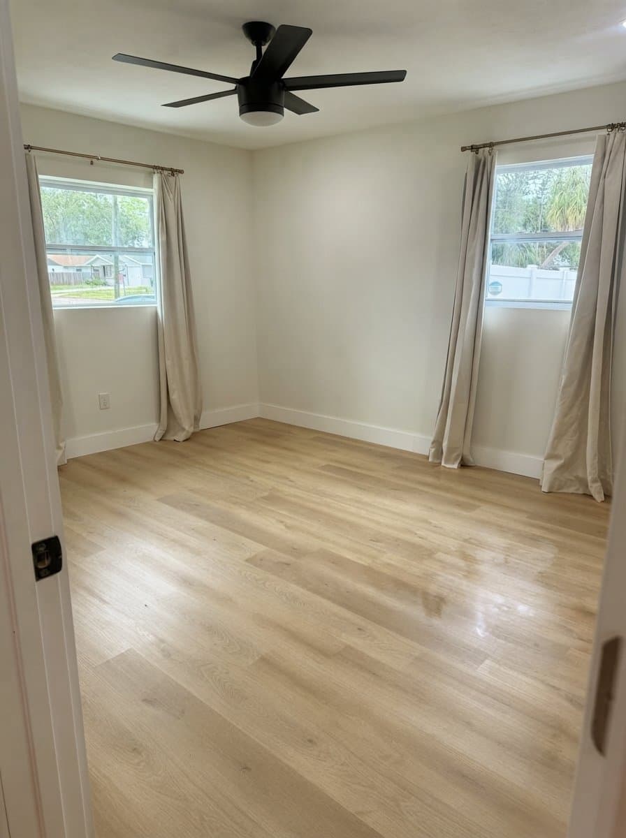 Saint Petersburg House: 1790 Mississippi Ave NE