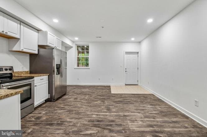 Washington House: 422 58th Street NE
