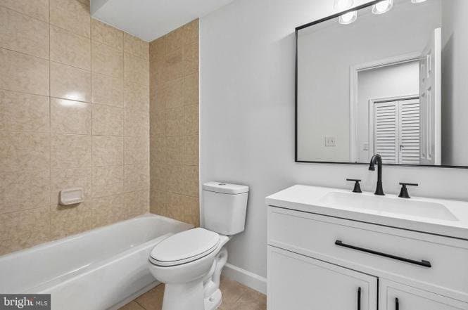 Washington House: 422 58th Street NE