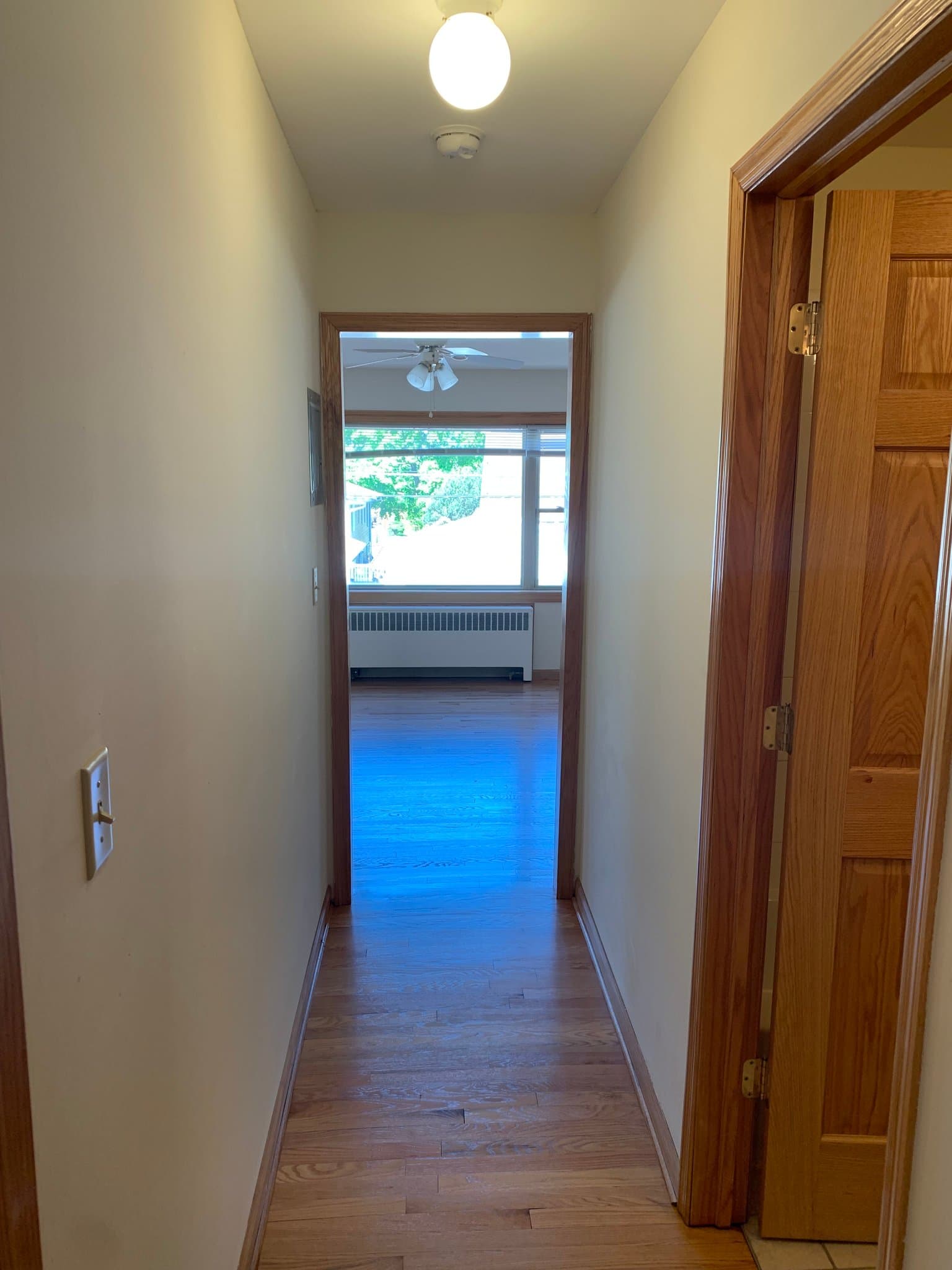 St. Paul Apartment: 705 snelling ave s.