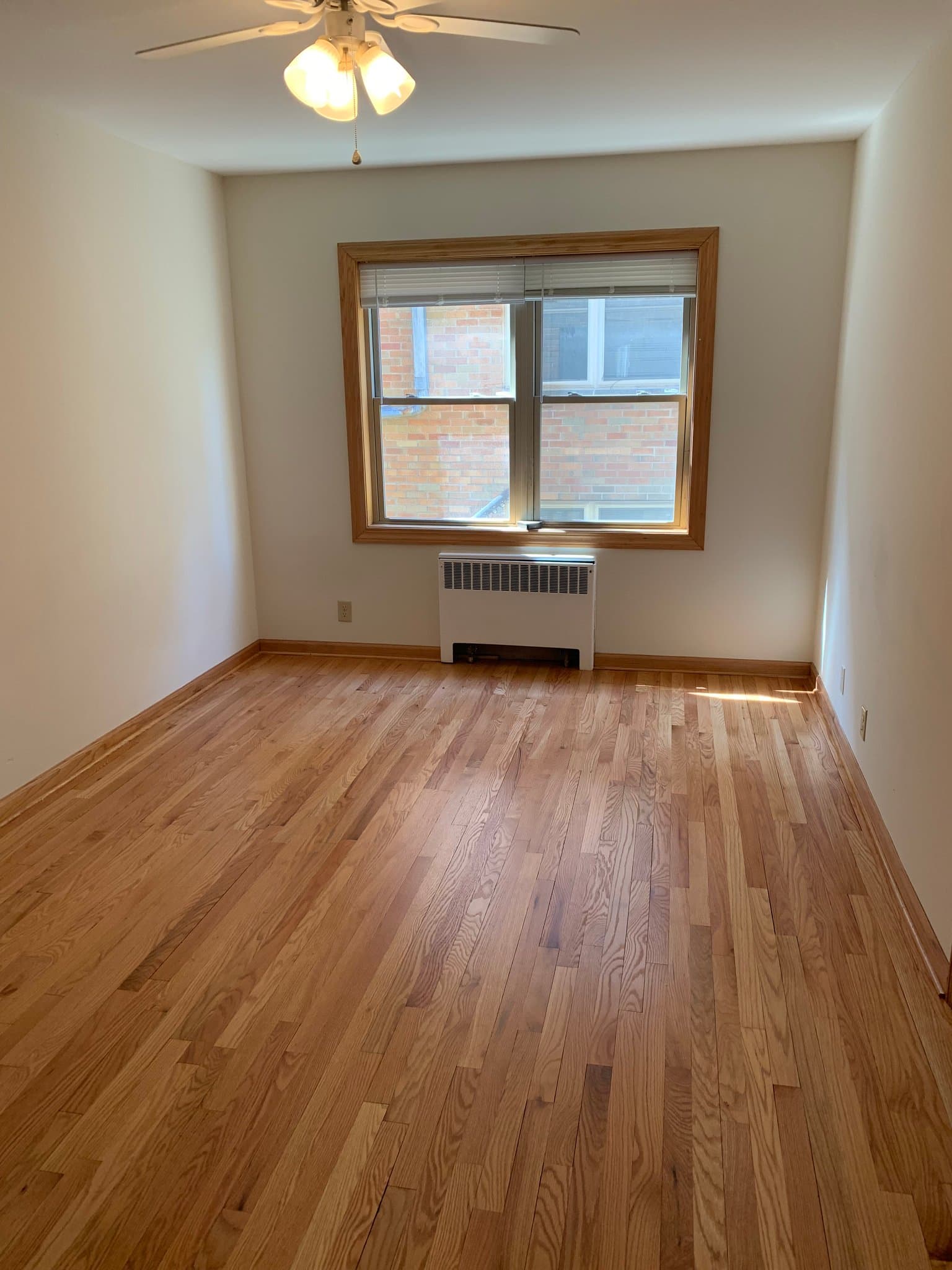 St. Paul Apartment: 705 snelling ave s.