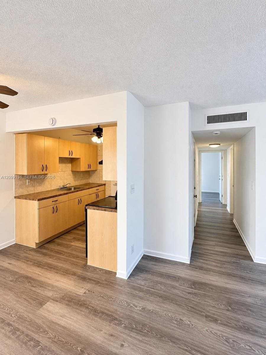 DEERFIELD BEACH Condo: 401 SW 13th Pl
