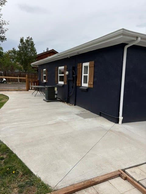 Arvada House: 5974 W 69th Ave