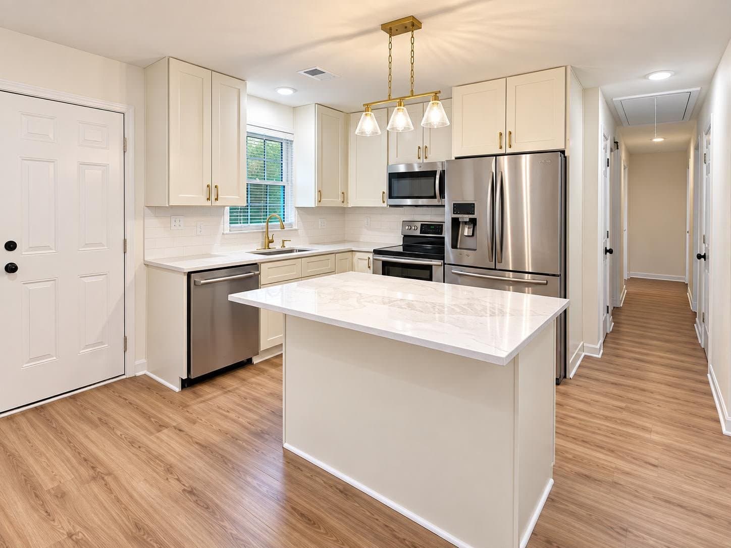 Charlotte Multiplex: 4701 Aspen ct