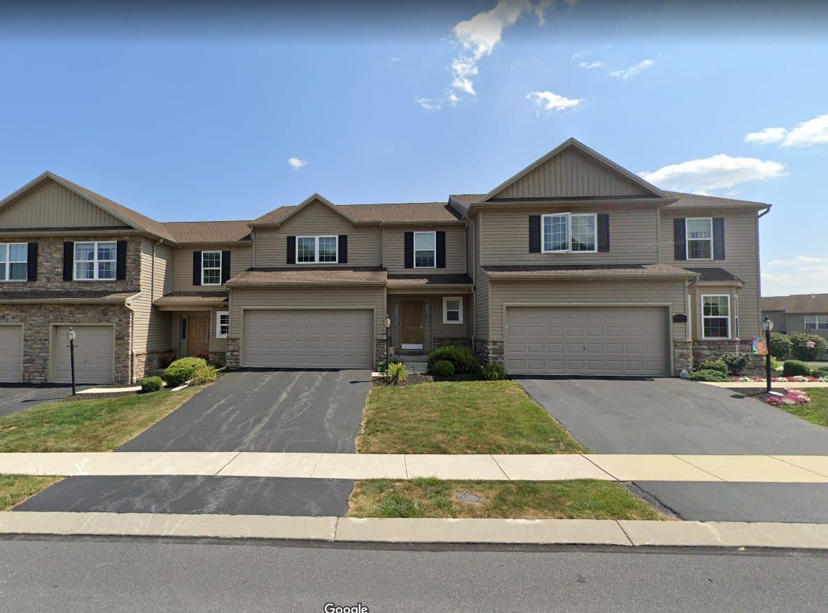 Mechanicsburg Townhome: 1741 Haralson Drive