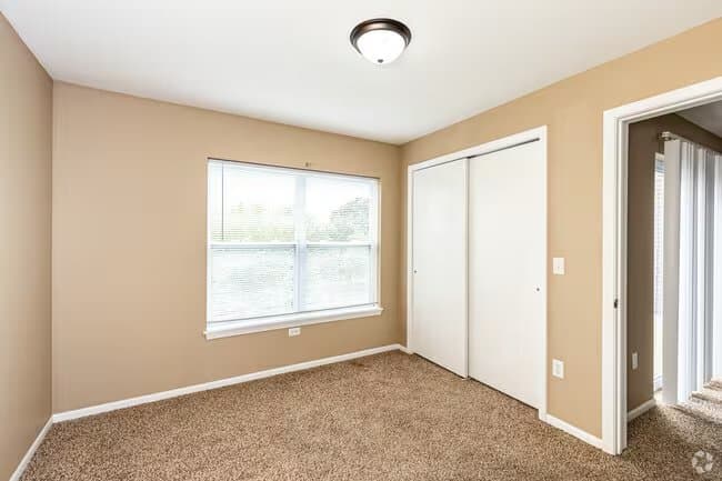 Emporia Apartment: 1839 Merchant St Apt 115