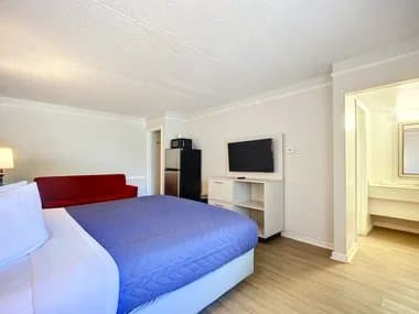 Jacksonville Single Room: 812 Dunn Avenue