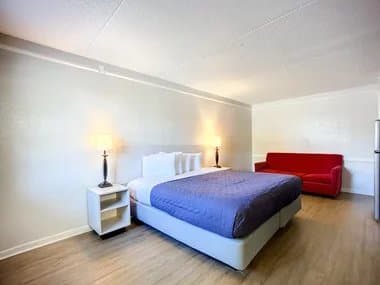 Jacksonville Single Room: 812 Dunn Avenue