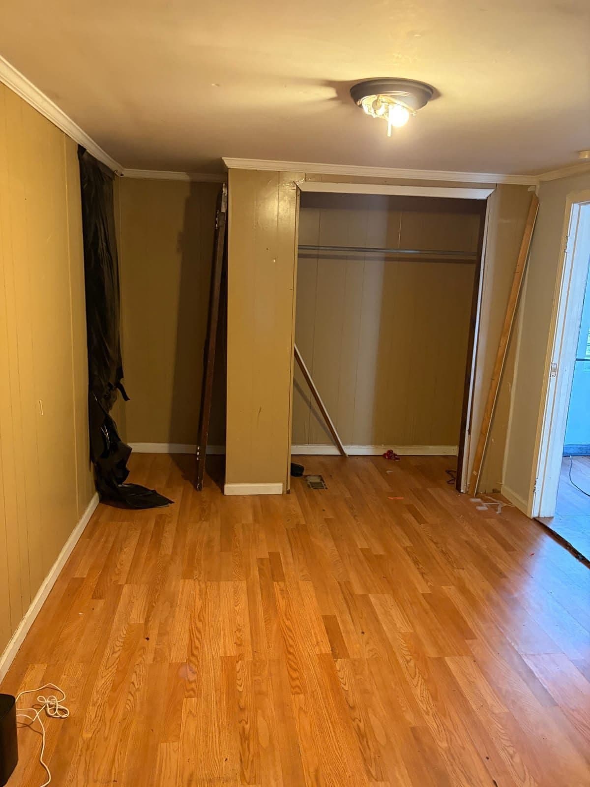 Detroit House: 15871 Fairmount Drive