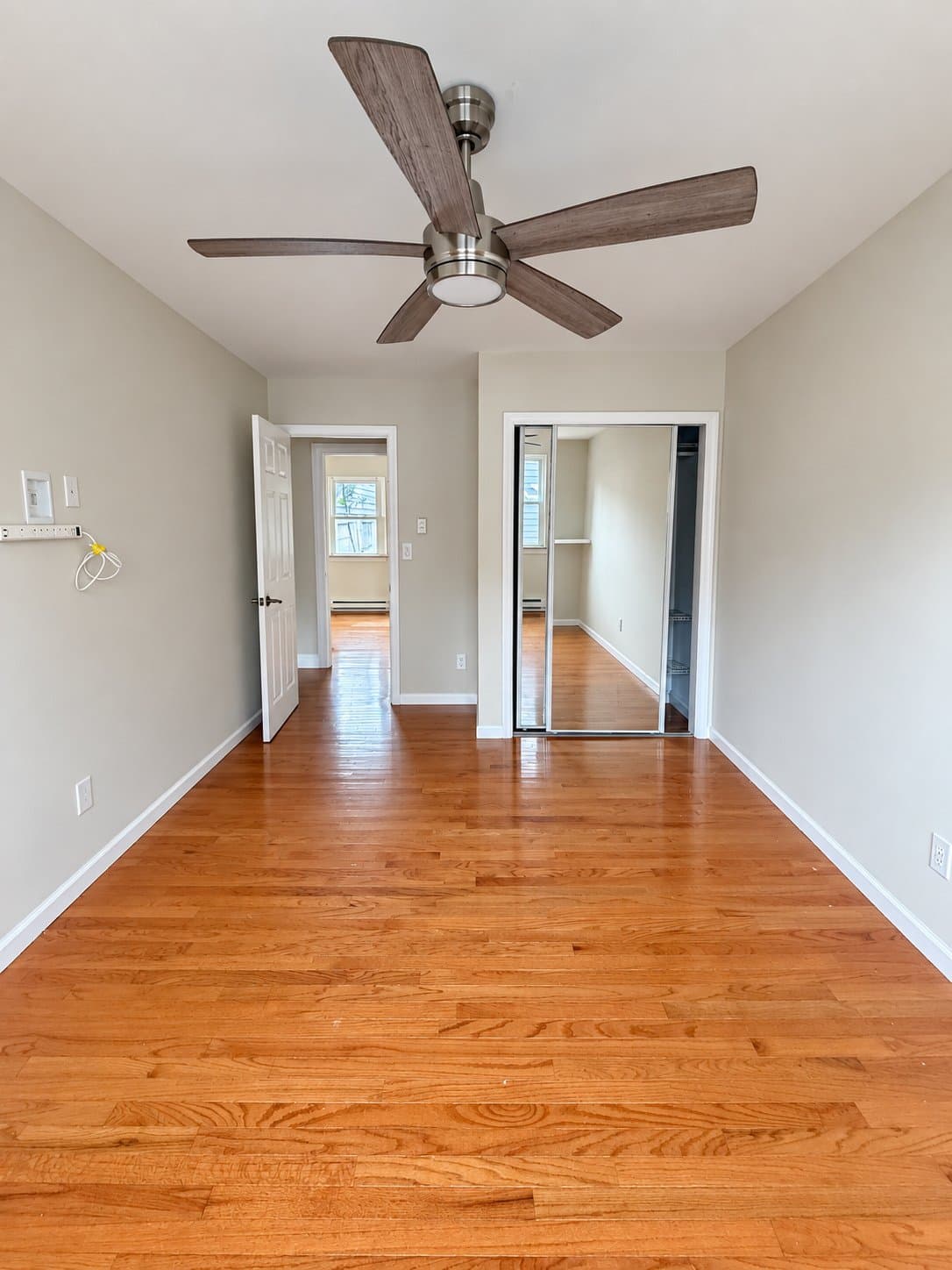 Linden Apartment: 26 East 15th Street