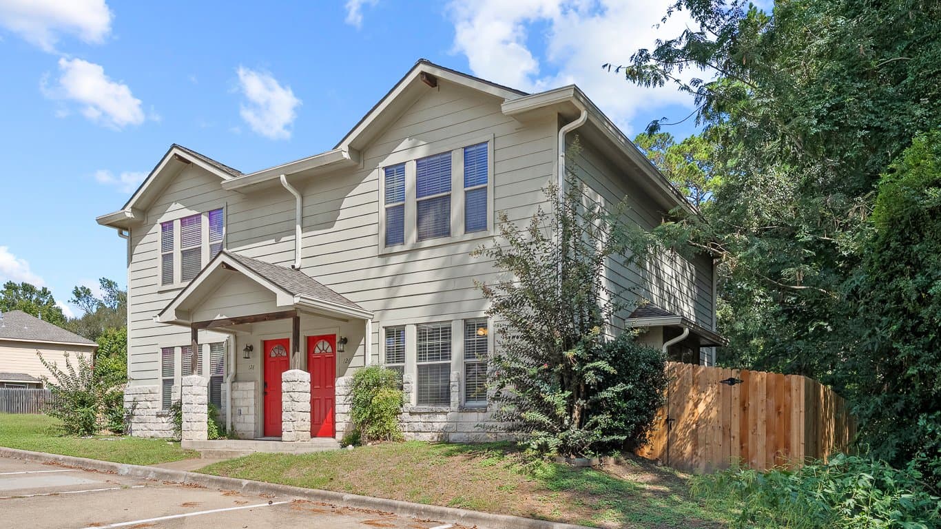 Huntsville Townhome: 126 Yegua Cir