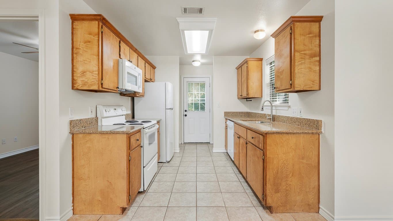 Huntsville Townhome: 126 Yegua Cir