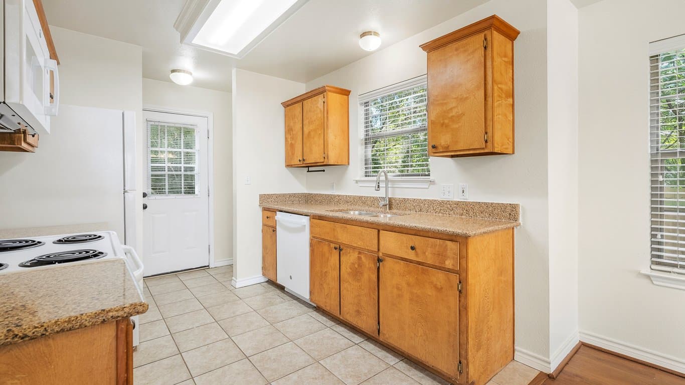 Huntsville Townhome: 126 Yegua Cir