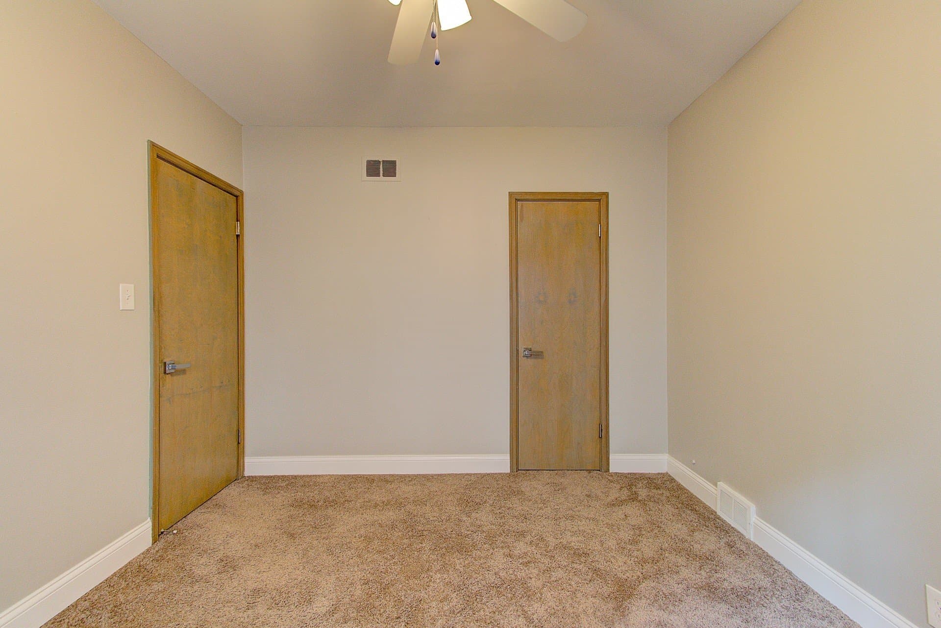 Elm Grove Apartment: 1847 N. Prospect Avenue