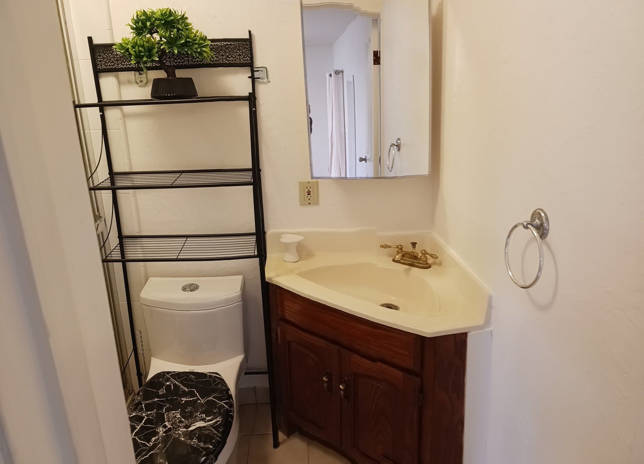 San Jose Apartment: 3230 Zion Ln