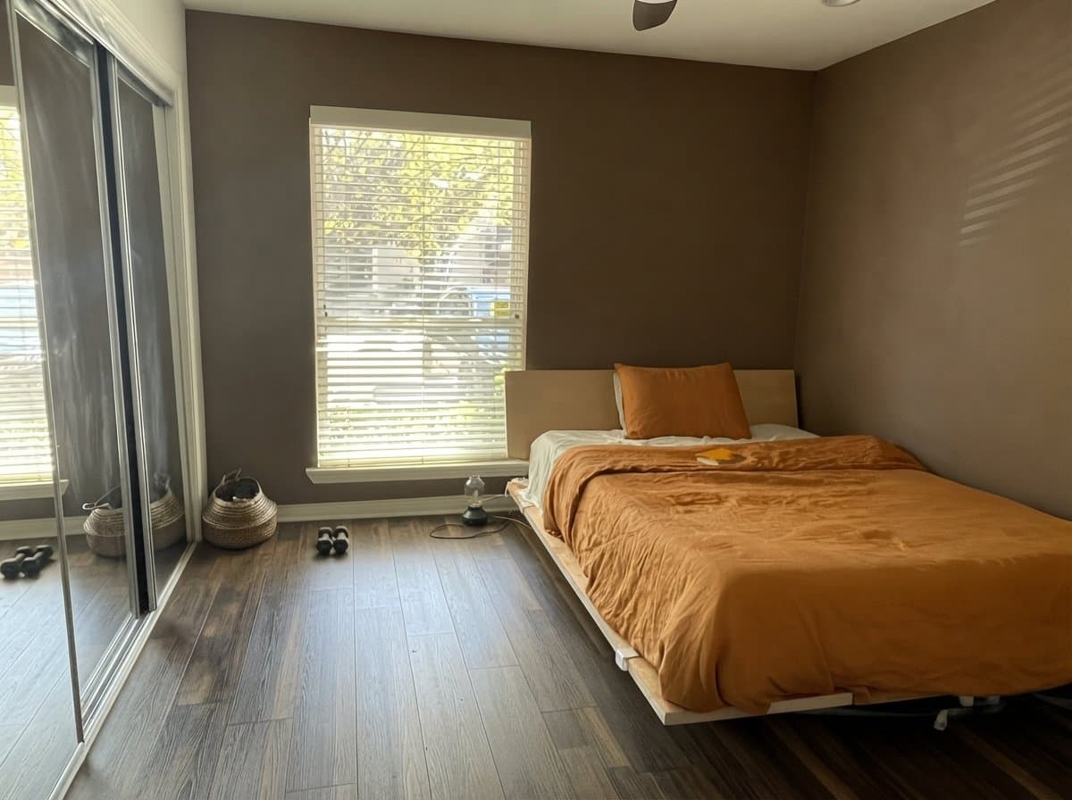 Dallas Condo: 15909 Stillwood Street
