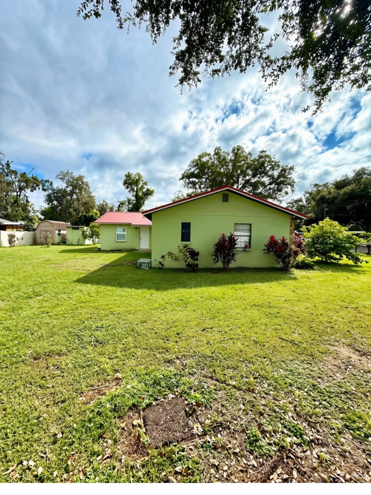 Plant City House: 108 Burchwood Ave