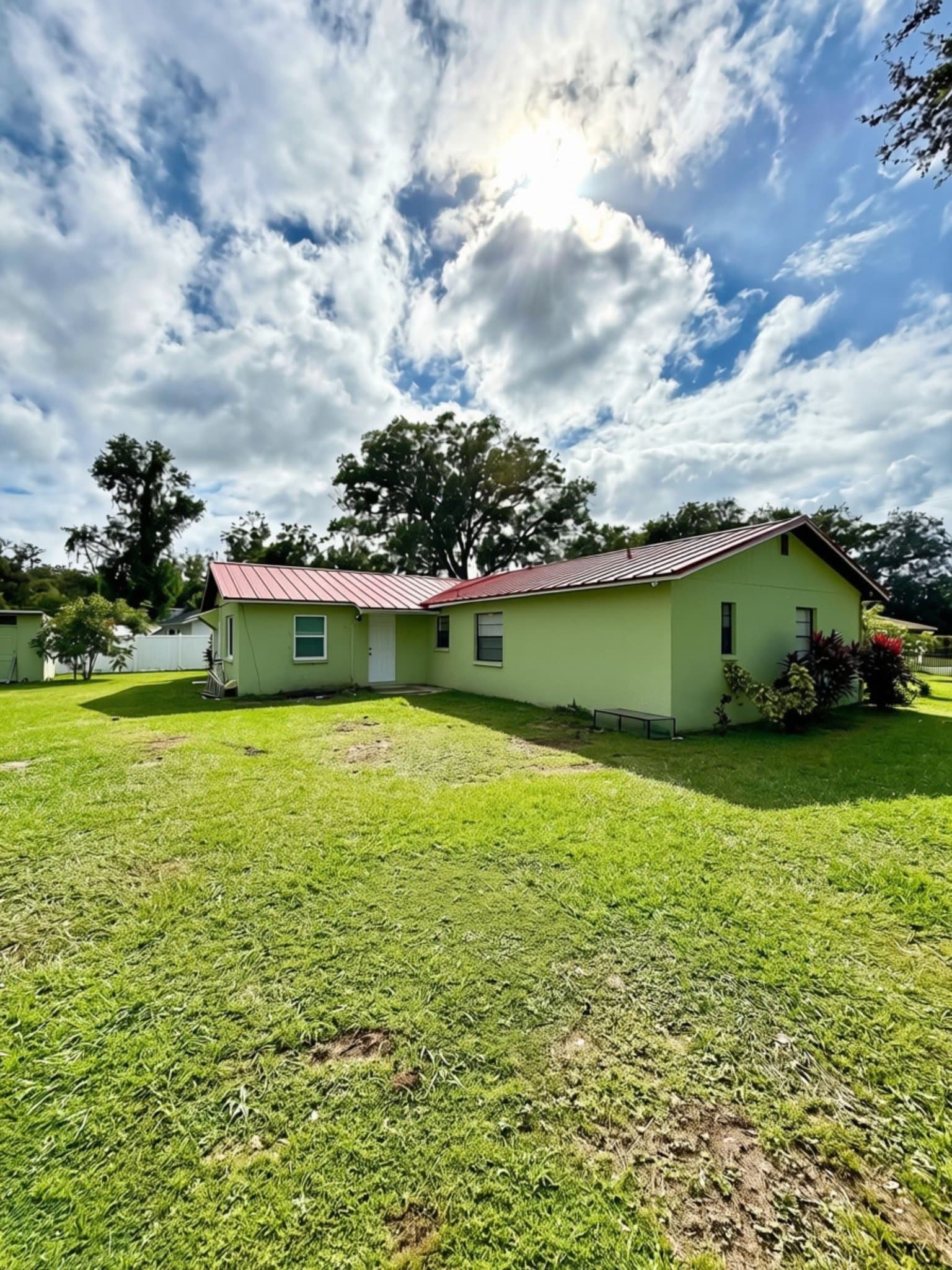 Plant City House: 108 Burchwood Ave