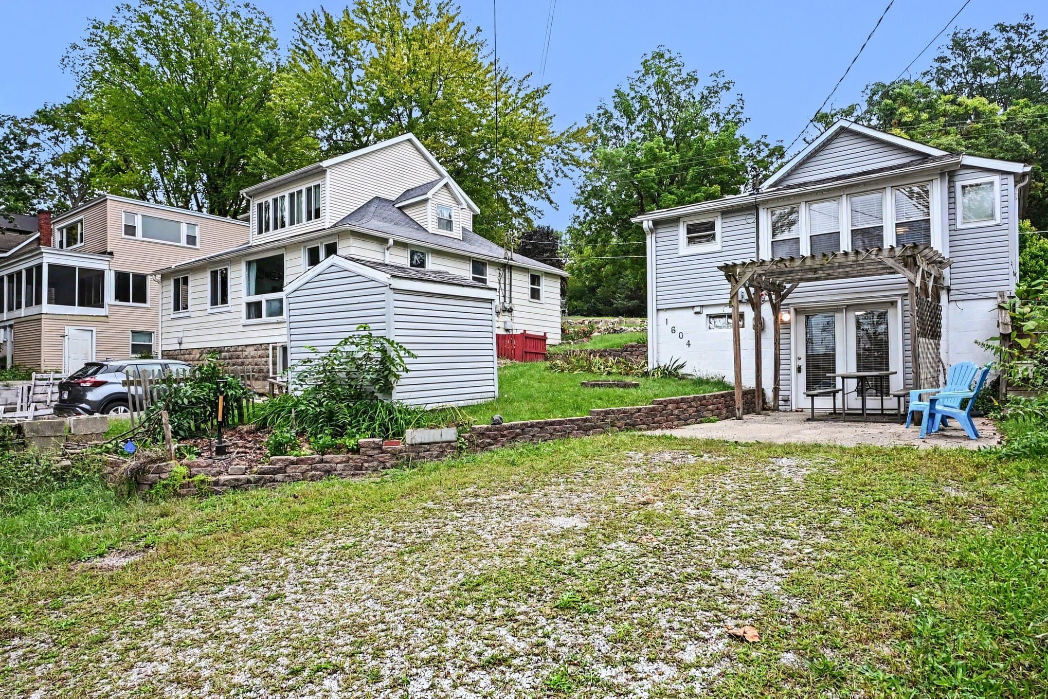 Winona Lake House: 1604 Chestnut Ave