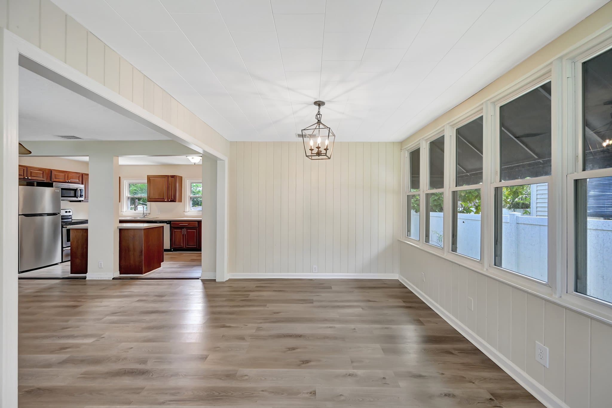 St Petersburg House: 446 37th Ave NE