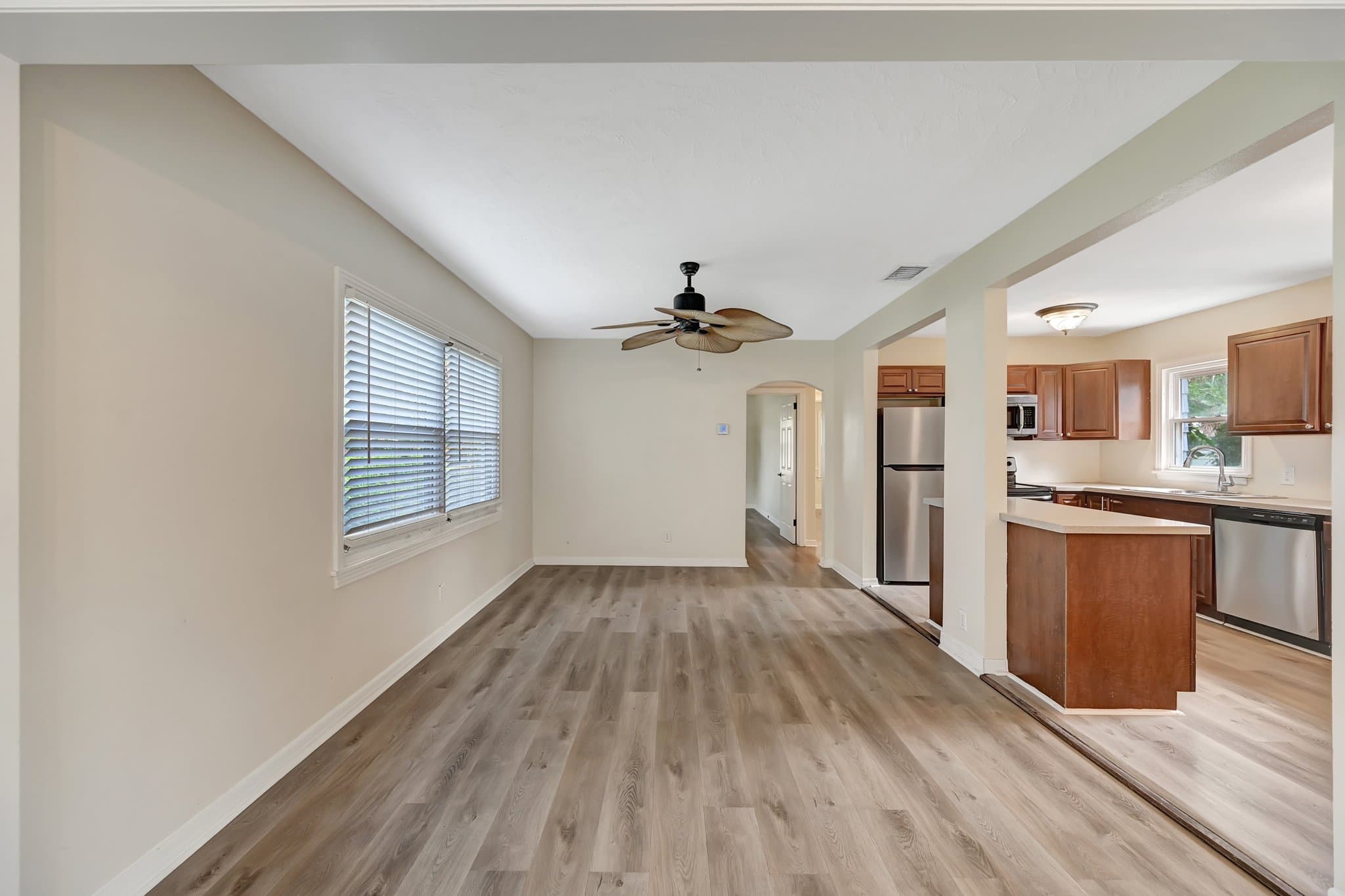 St Petersburg House: 446 37th Ave NE