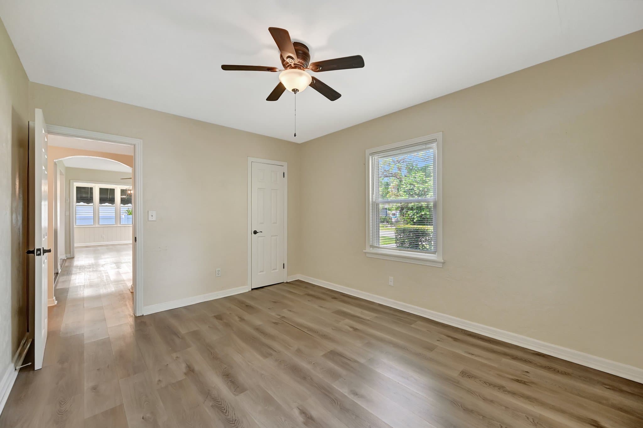 St Petersburg House: 446 37th Ave NE