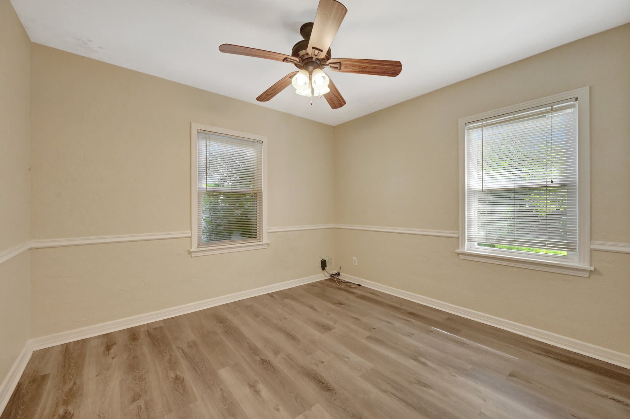 St Petersburg House: 446 37th Ave NE